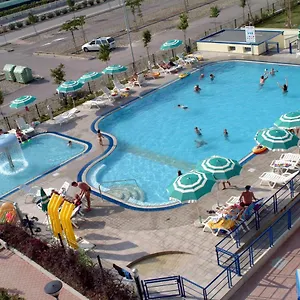 Apartmán Altanea Residences Con Piscina, Caorle